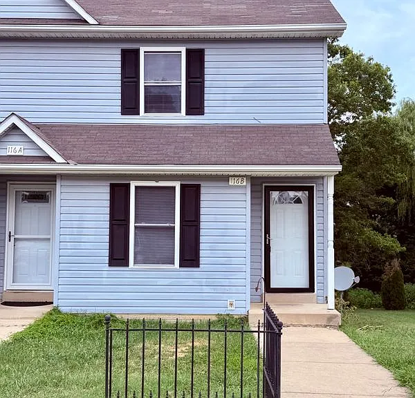 116 T Bird Ln #B — Photo 1