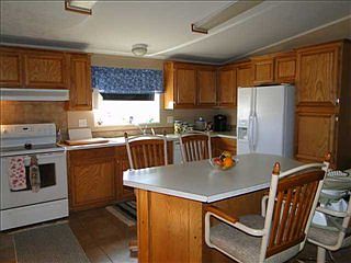 5th image of 807 E Highland St