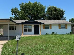 4212 SE Dorchester Dr, Lawton, OK 73501