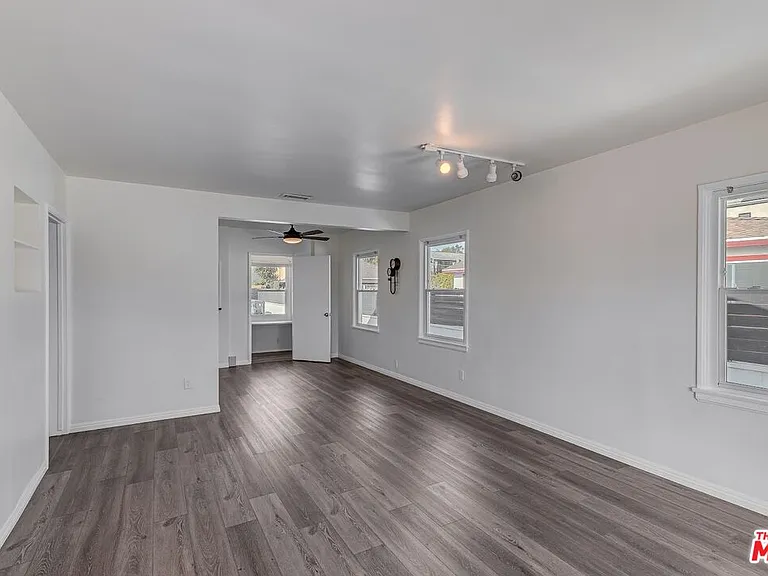 4905 Coolidge Ave — Photo 25