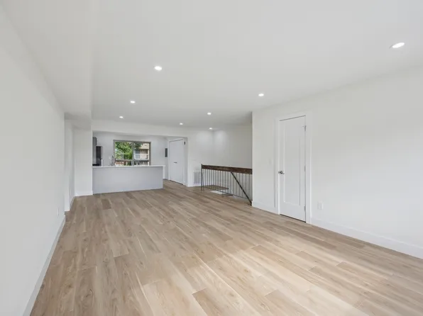 510 Bradley Ct, Princeton, NJ 08540