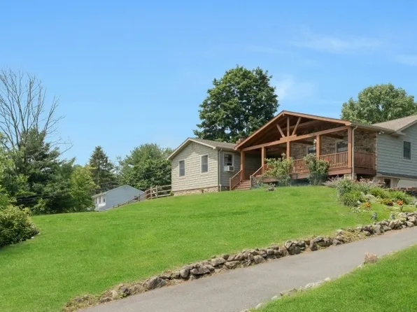 4 Northbrae Dr, Rockaway Twp., NJ 07005