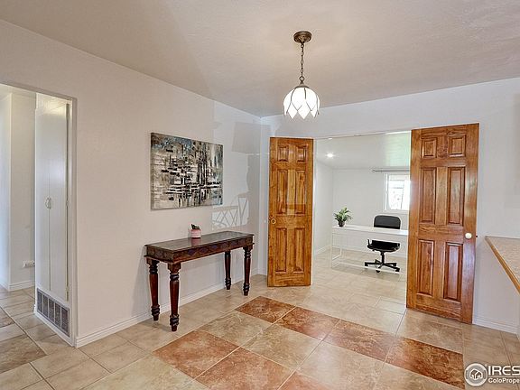4th image of 2561 S Carey Way