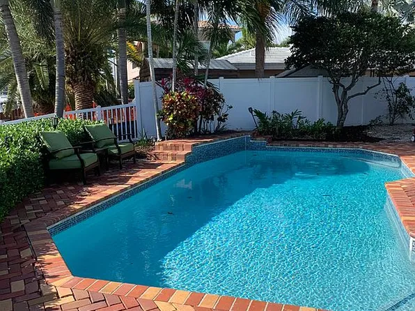 450 SE 6th Ter, Pompano Beach, FL 33060