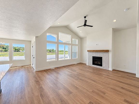 3rd image of 6389 S Larry Way #134