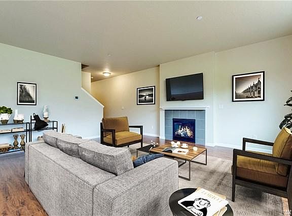 4th image of 3012 NE 75th St