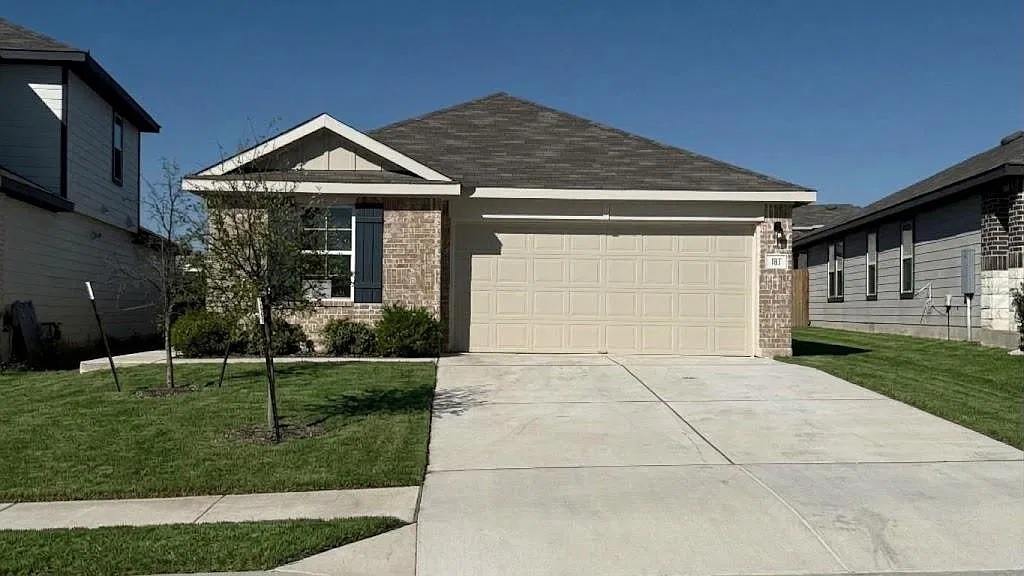 4 bed, 2.0 bath, 1615 sqft, $2,100 — Photo 1