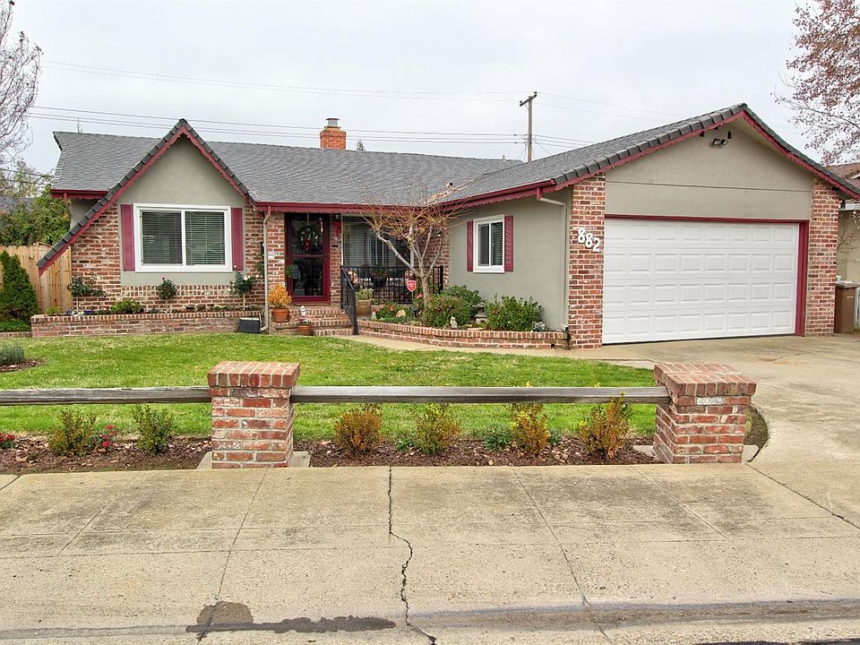 2nd image of 882 Bel Air Ct
