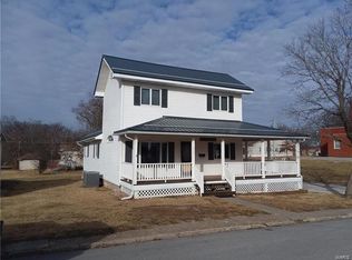 302 W Monroe St, Paris, MO 65275