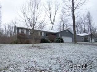 100 Whitetail Dr, Parkersburg, WV 26104