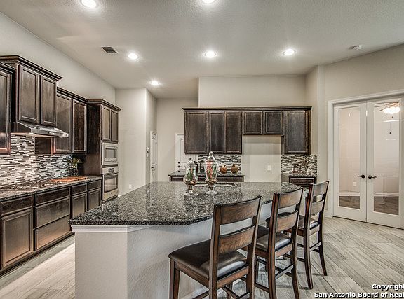 2nd image of 8427 Orchard Gln