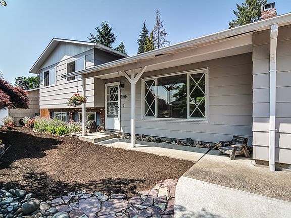4th image of 6525 SE Aspen St