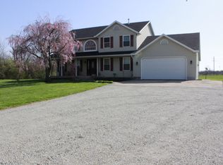 812 Old Mill Rd, Springfield, OH 45506