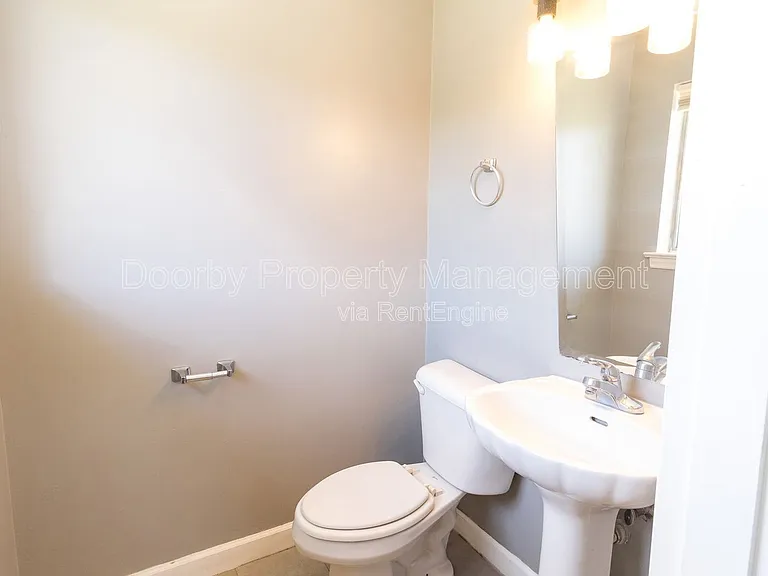 3810 Nandena Dr — Photo 20