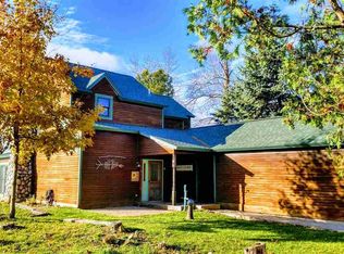 18760 Burnham Dr, Arcadia, MI 49613