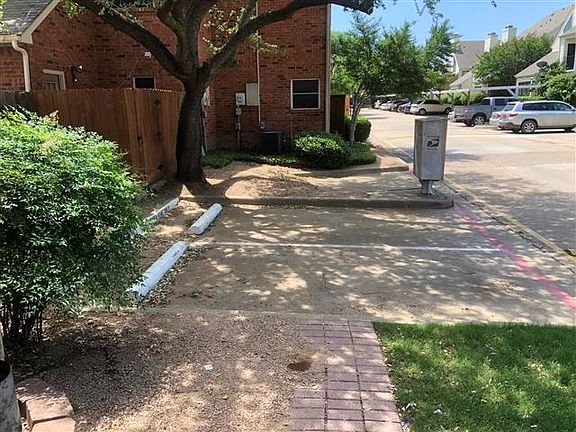 3rd image of 2500 Orangegrove Cir