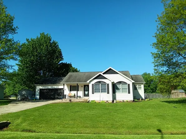 104 N Gadwall Ln, Downs, IL 61736