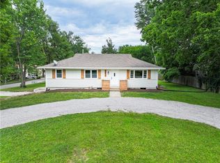 5911 Norfleet Rd, Kansas City, MO 64133