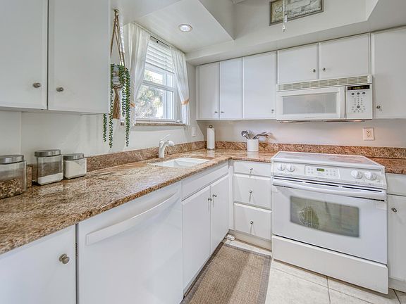 2nd image of 3030 S Ocean Boulevard #328