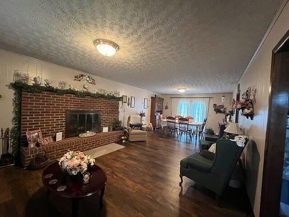 4th image of 4824 S Wind Dr