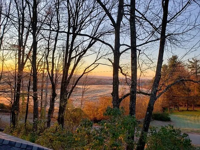 3 bed, 2250 sqft, $3,400 — Photo 3