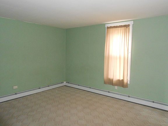 4th image of 73 W Houston Ave