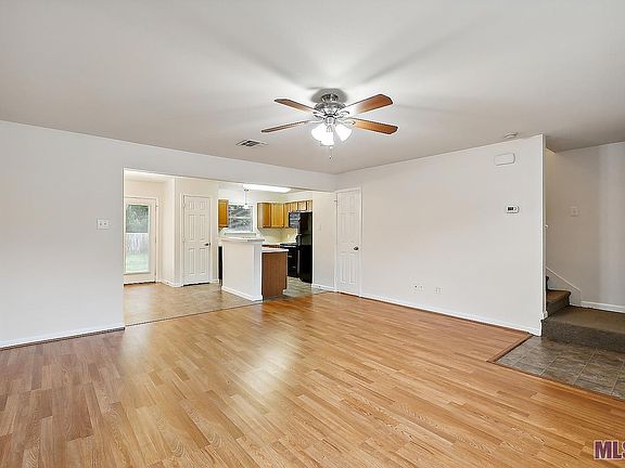3rd image of 12873 Hazlewood Dr