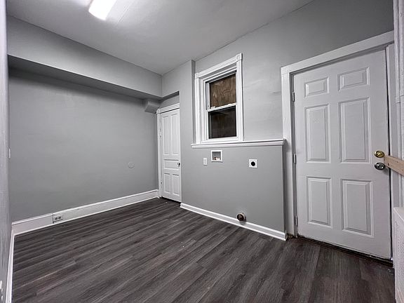 5th image of 609 N West St