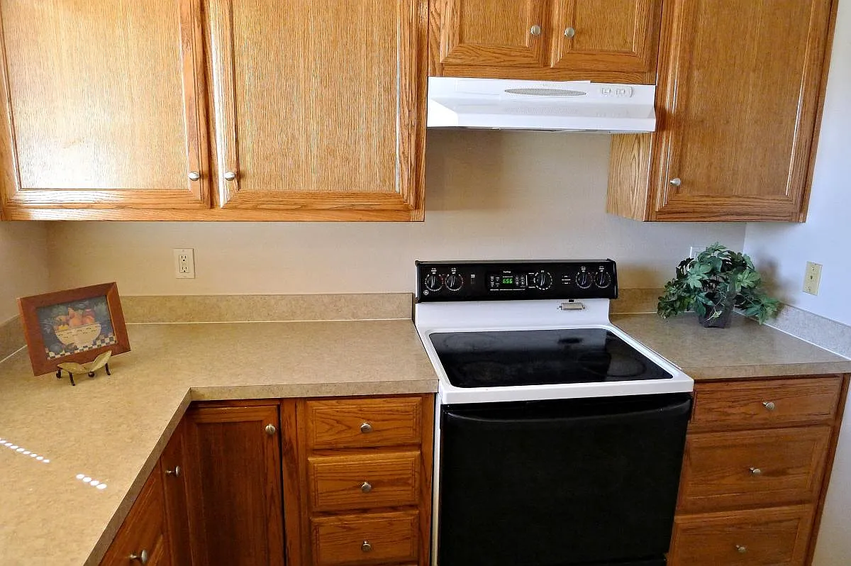 3 bed, 1405 sqft, $1,655 — Photo 2
