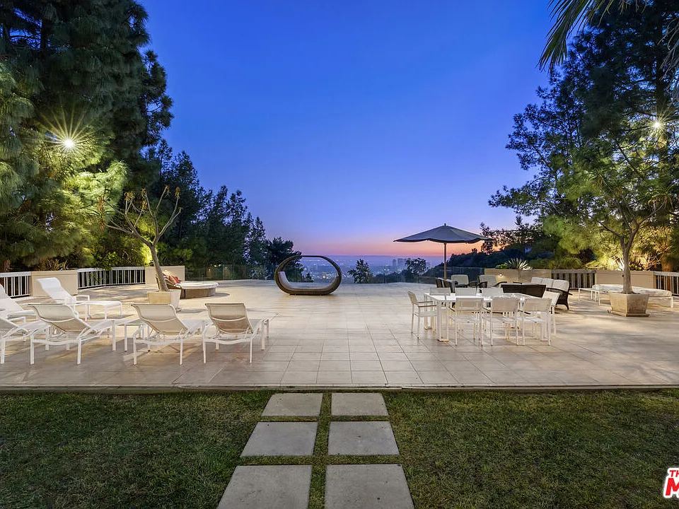 510 Leslie Ln