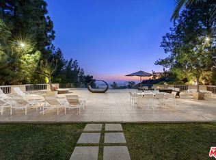 510 Leslie Ln, Beverly Hills, CA 90210