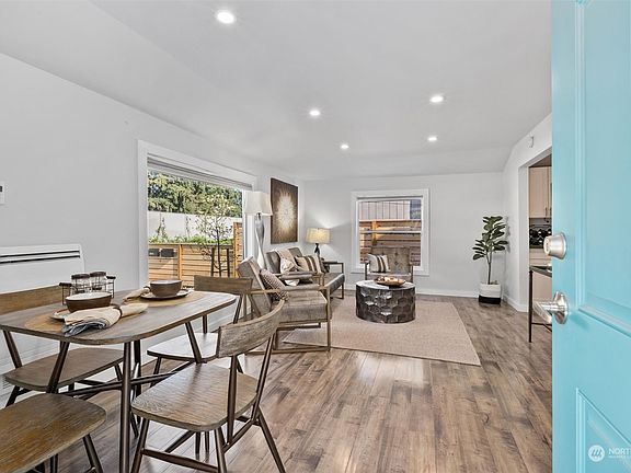 3rd image of 8512 1st Avenue NE
