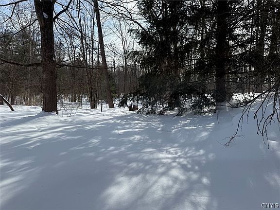 3rd image of 6892 Stanwix Ave