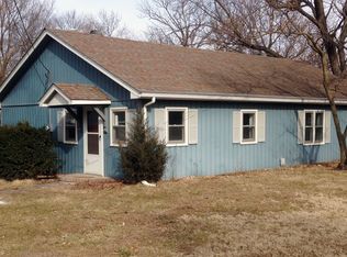 1124 N 1700 Rd, Lawrence, KS 66049