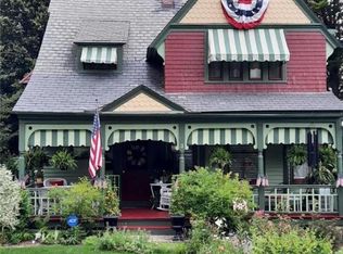 3 Washington St, Nazareth, PA 18064