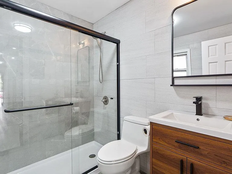 169 1/2 Prospect Ave #1 — Photo 3