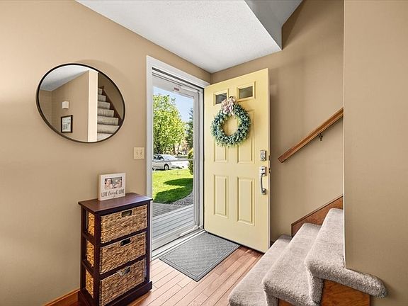 5th image of 11 Village Way APT F