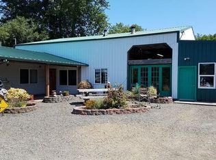 856 State Route 101, Chinook, WA 98614