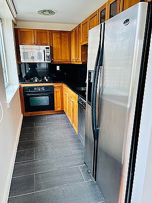 1st image of 425 5th Ave APT 32E