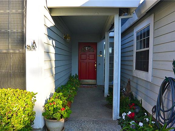 2nd image of 856 Tufts Ct