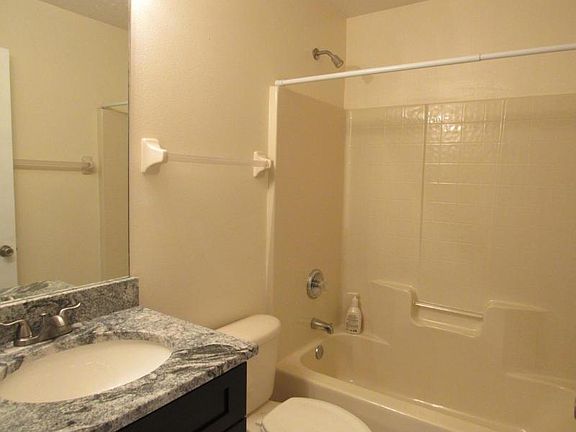 3rd image of 6810 Haddington Dr