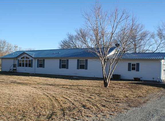 3rd image of 3205 E Foulk Dr