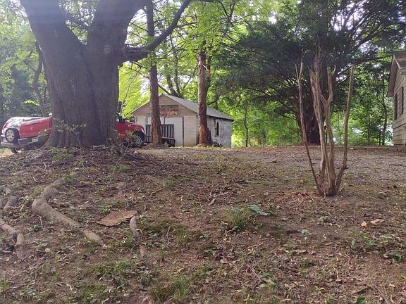 2nd image of 150 Paschall Mill Rd