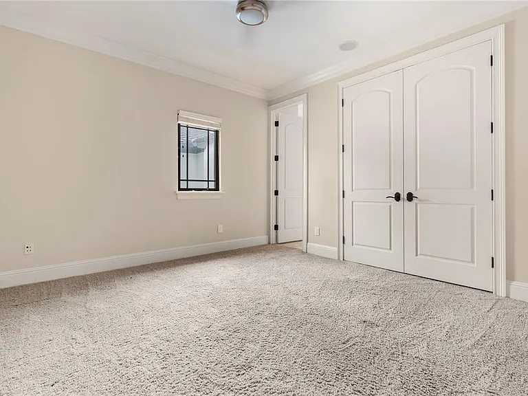 9841 Covent Garden Dr — Photo 43