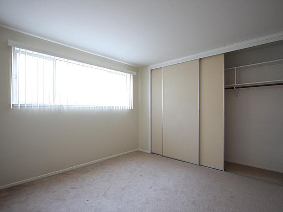 5th image of 553 27th Ave APT 202