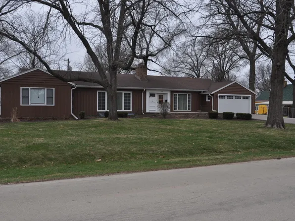 1318 S Benson Blvd, Freeport, IL 61032