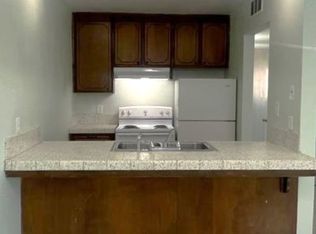 2325 E Shaw Ave, Fresno, CA 93710