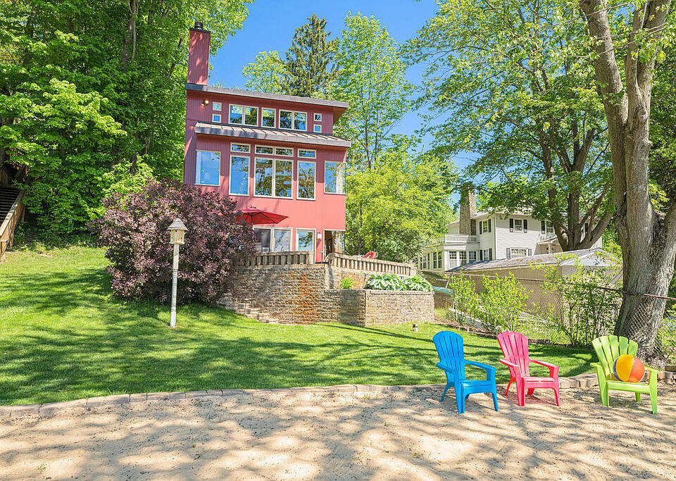 15501 Lakeview Dr, Buchanan, MI 49107 MLS 22020515 Zillow