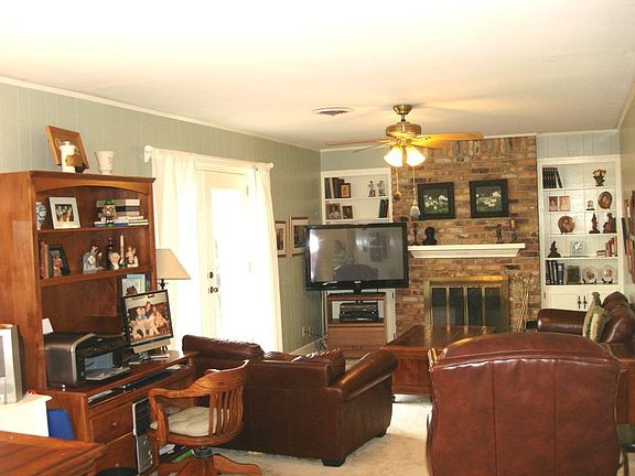 4th image of 5530 Dellwood Ln