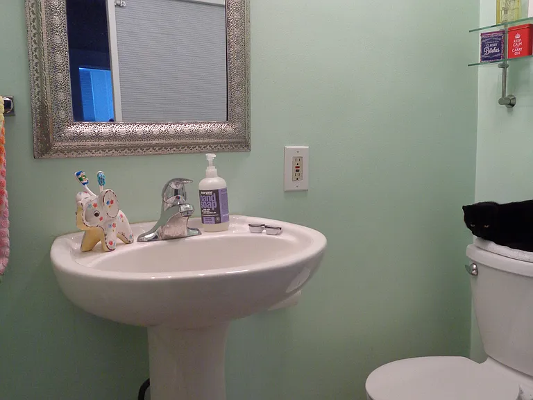 135 Chiswick Rd #3 — Photo 6